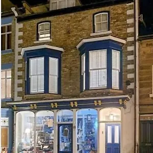 Brand New! The Old Post Office Apartment, Holiday home Staithes