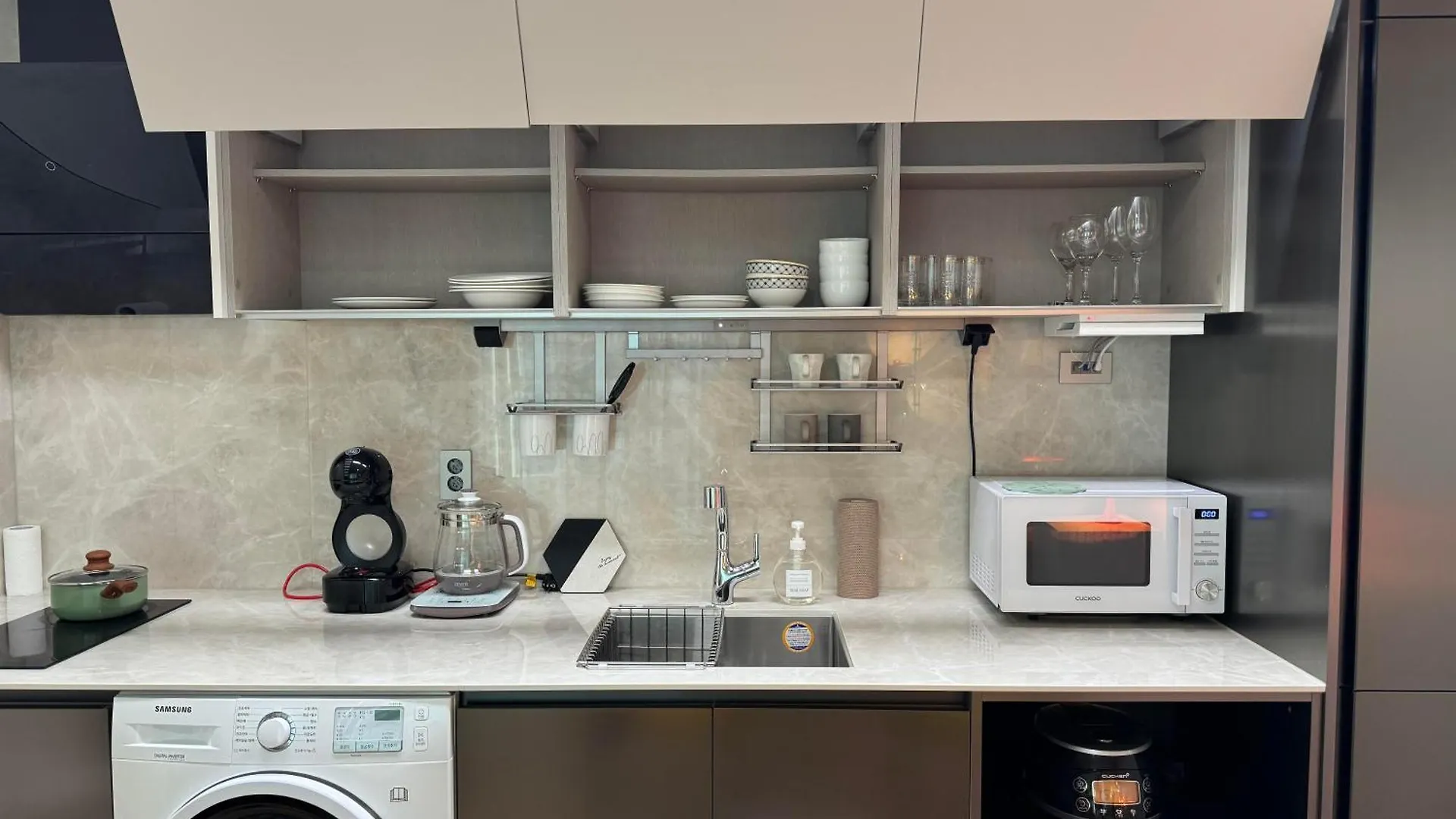 Stay G7 Busan Station Apartment